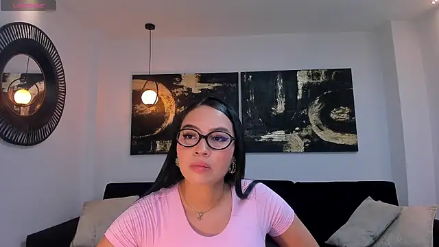 MollyJones  online show from June 16, 7:14 pm