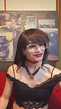 Snapshot of TheBlackWtch chatting on July 18, 9:29 am TheBlackWtch online show from July 18, 9:29 am