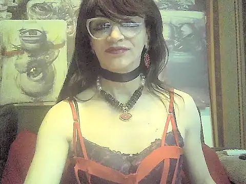 Snapshot of TheBlackWtch chatting on June 13, 5:49 am TheBlackWtch online show from June 13, 5:49 am