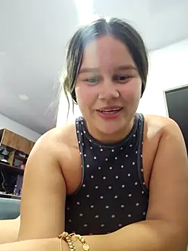 sweet lucia online show from November 8, 9:51 pm