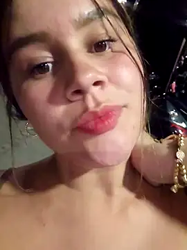 sweet lucia online show from March 19, 2:11 am