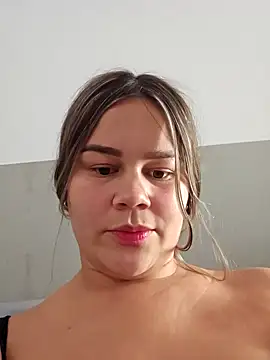 sweet lucia online show from January 14, 3:15 pm