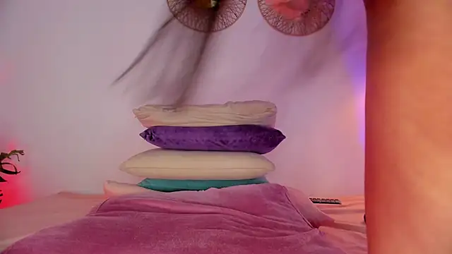 hot booty  online show from March 10, 10:47 pm