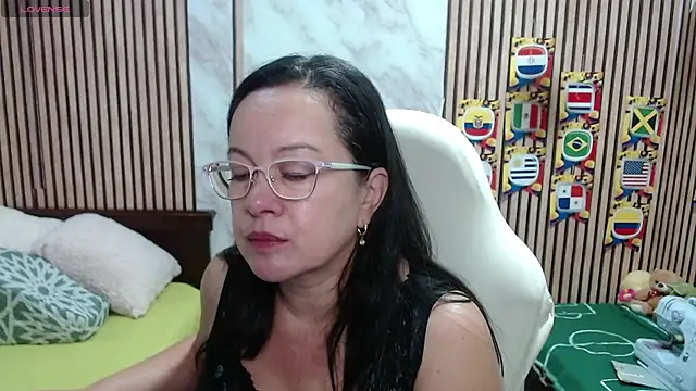 Snapshot of Sonialorens_ chatting on June 26, 12:55 pm Sonialorens online show from June 26, 12:55 pm