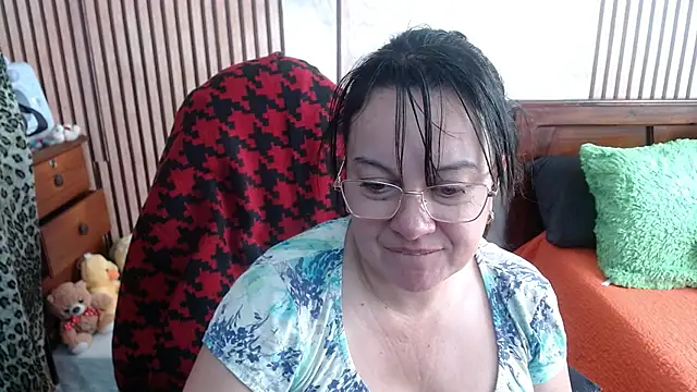 Snapshot of Sonialorens_ chatting on October 5, 9:49 pm Sonialorens online show from October 5, 9:49 pm