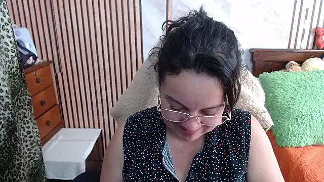 Snapshot of Sonialorens_ chatting on September 19, 9:30 pm Sonialorens online show from September 19, 9:30 pm
