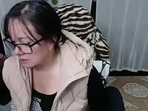 Snapshot of Sonialorens_ chatting on February 11, 8:10 pm Sonialorens online show from February 11, 8:10 pm