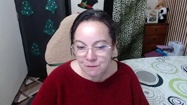 Snapshot of Sonialorens_ chatting on December 15, 12:16 am Sonialorens online show from December 15, 12:16 am