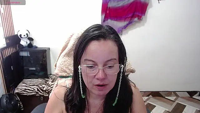 Sonialorens  online show from March 16, 9:06 pm