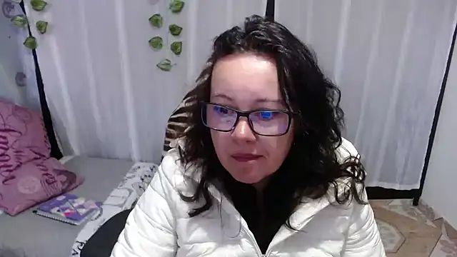 Snapshot of Sonialorens_ chatting on February 1, 12:26 pm Sonialorens online show from February 1, 12:26 pm
