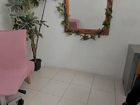 starplss online show from March 15, 9:55 pm