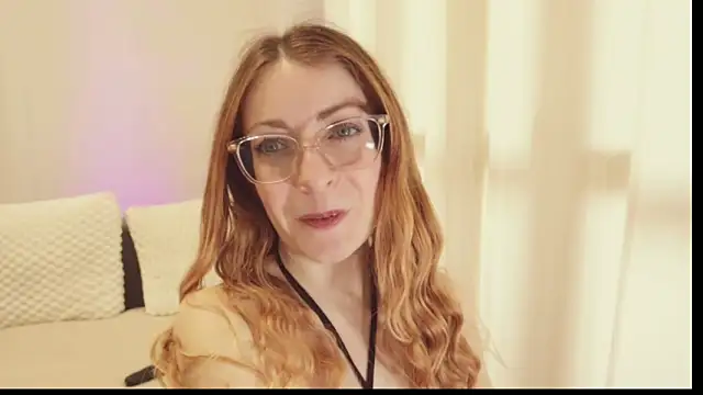 Luna Riva online show from March 11, 9:47 am