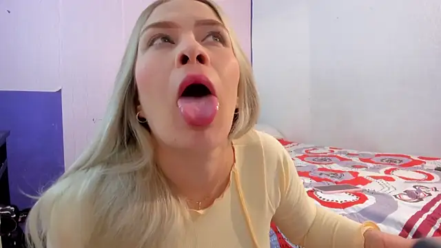 Snapshot of Byanca_Winklar chatting on September 22, 5:52 pm Byanca Winklar online show from September 22, 5:52 pm