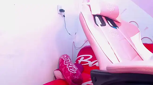 ashley 19xx online show from December 21, 3:03 am