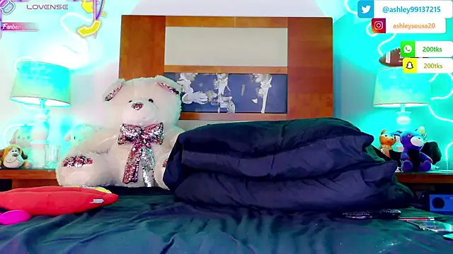 ashley 19xx online show from October 17, 11:06 pm