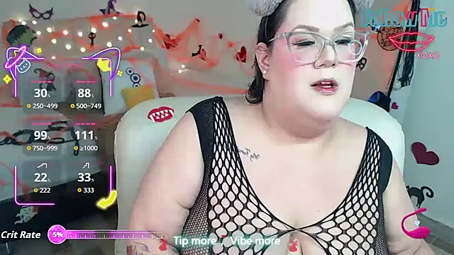 GiannaMorrys online show from October 18, 2:35 am