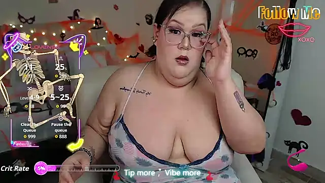 GiannaMorrys online show from November 2, 2:38 am