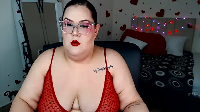 GiannaMorrys online show from May 30, 3:35 am