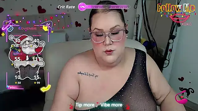 GiannaMorrys online show from December 19, 2:59 am