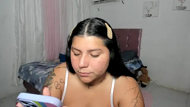 venuxwilliam online show from November 6, 1:42 am