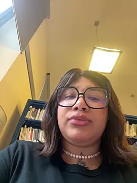 IamSashaLuv online show from October 30, 9:29 am