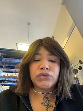 IamSashaLuv online show from November 28, 9:20 am