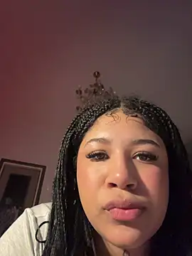 IamSashaLuv online show from April 9, 10:49 pm