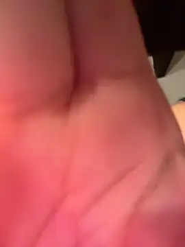 IamSashaLuv online show from March 4, 7:10 pm