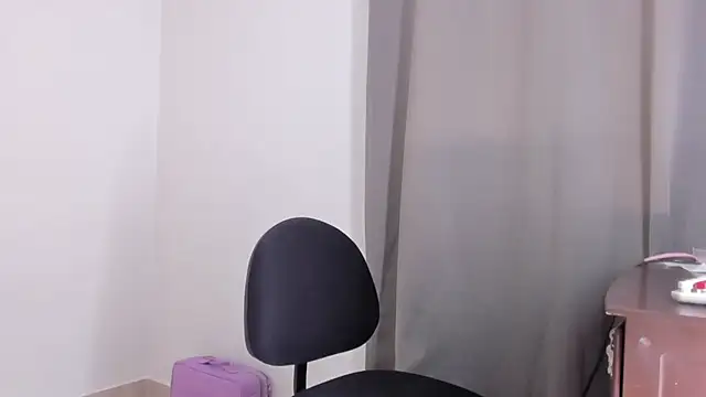 Emma lean online show from August 2, 10:29 pm