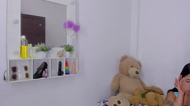 Emma lean online show from October 17, 12:18 pm