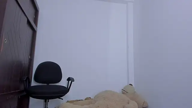 Emma lean online show from September 25, 11:16 am