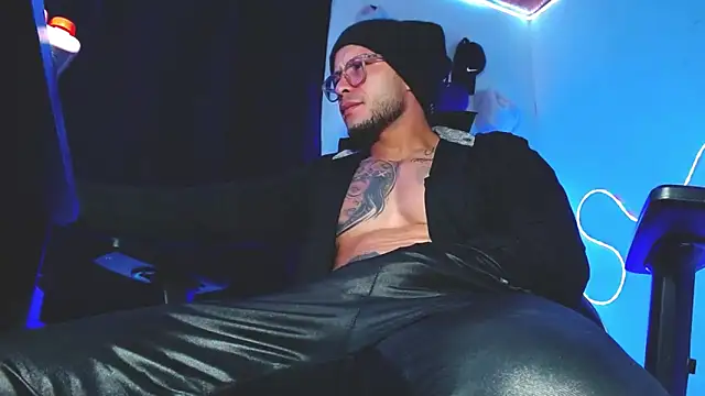 sebastian horny online show from December 16, 10:41 am