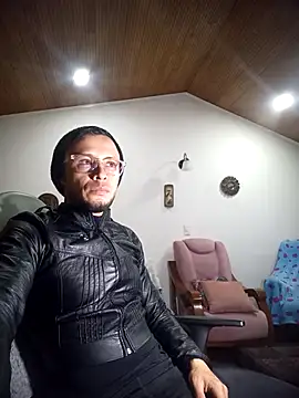 sebastian horny online show from May 23, 5:17 am