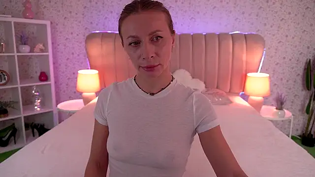 MirandaHobbs online show from November 25, 2:39 pm