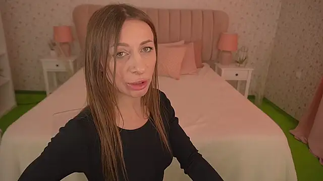 MirandaHobbs online show from March 16, 7:59 am