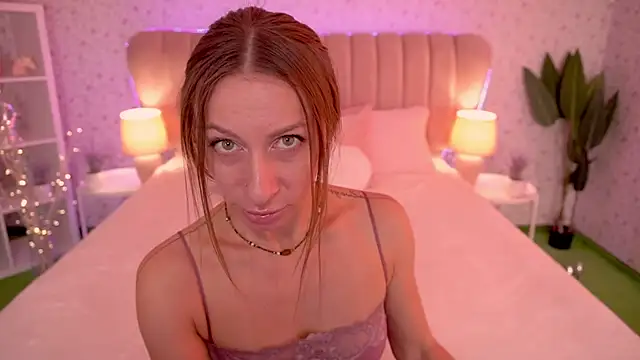 MirandaHobbs online show from October 20, 7:42 am