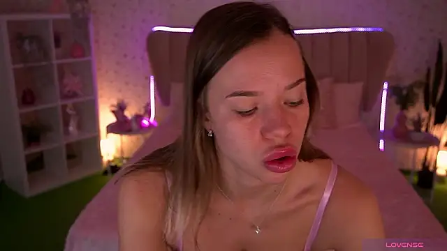 Sexy Ira online show from March 27, 7:39 am