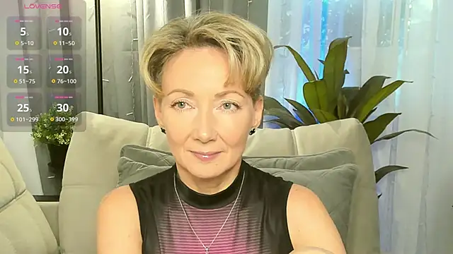 AkexandraFix online show from October 17, 1:02 pm