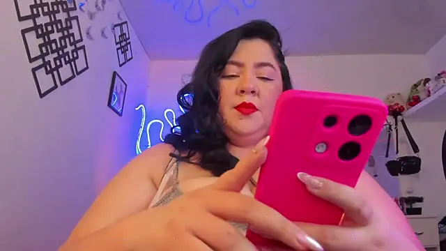 Snapshot of kayla_morgan chatting on November 21, 6:56 am kayla morgan online show from November 21, 6:56 am