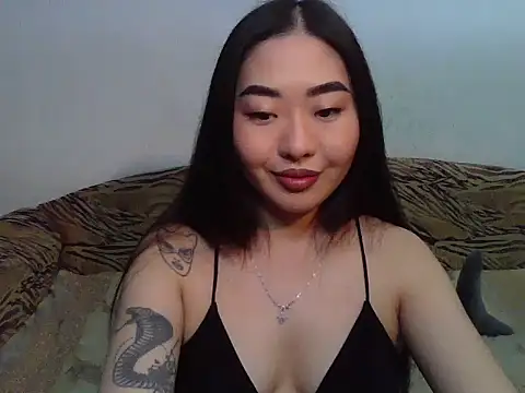 Snapshot of Aleksa_Blackdream chatting on December 17, 11:37 am Aleksa Blackdream online show from December 17, 11:37 am