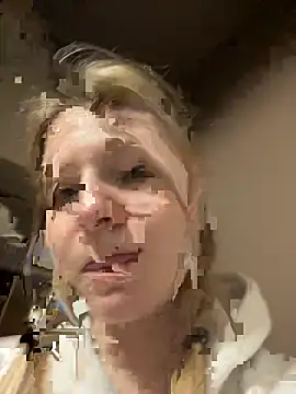 MaryHiggins online show from October 30, 11:19 am