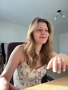 MaryHiggins online show from March 10, 12:31 pm