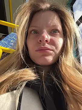 MaryHiggins online show from April 19, 7:42 am