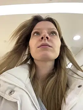 MaryHiggins online show from April 4, 12:34 pm