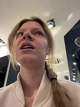 MaryHiggins online show from March 29, 1:35 pm