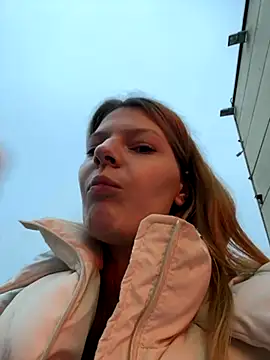 MaryHiggins online show from November 7, 1:26 pm