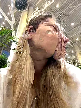 MaryHiggins online show from December 20, 12:52 pm