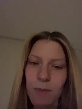 MaryHiggins online show from February 23, 7:58 pm