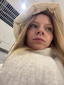 MaryHiggins online show from February 20, 2:30 pm