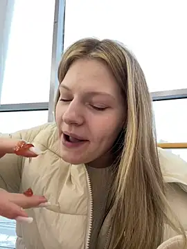 MaryHiggins online show from January 10, 12:44 pm